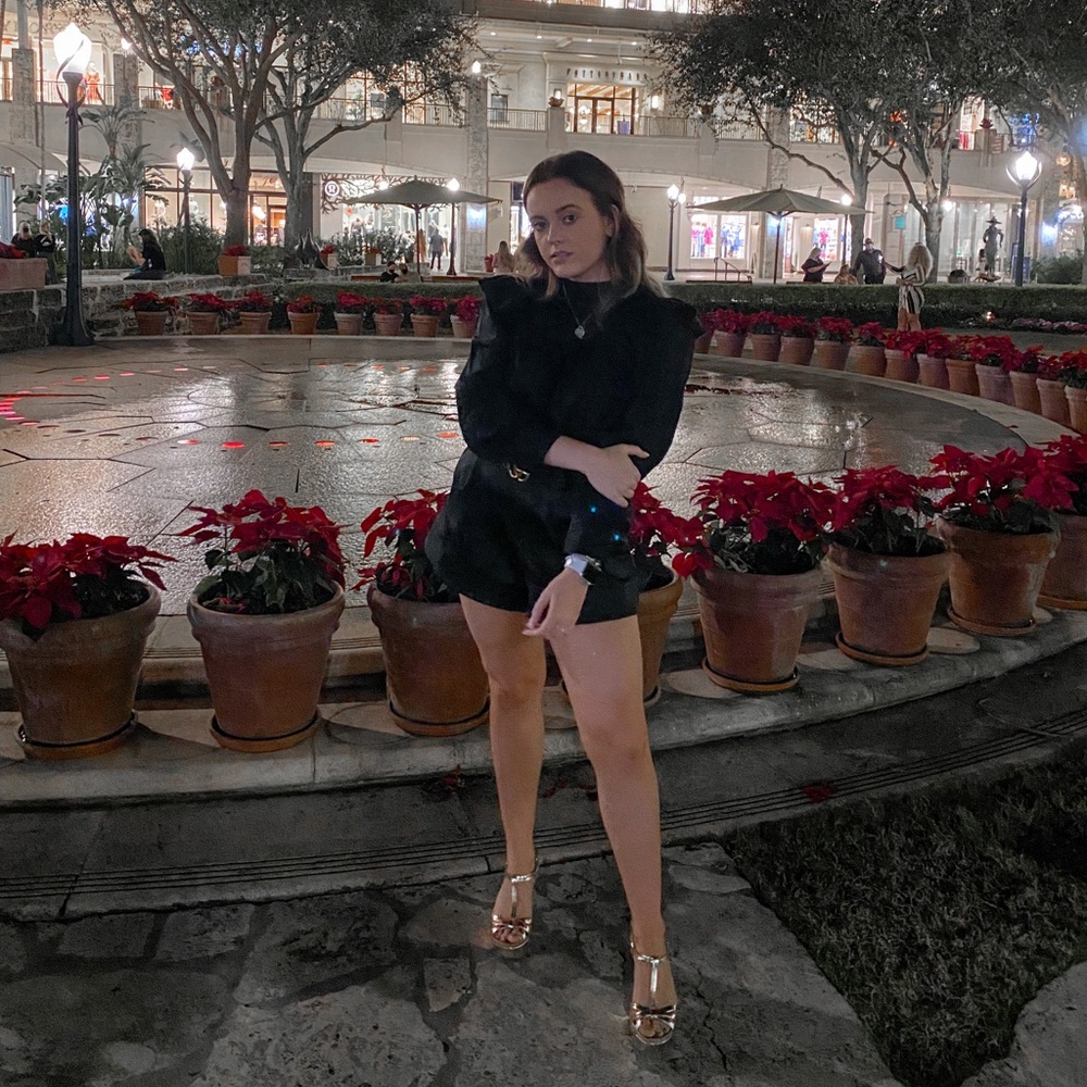 Meet your Posher, Emily